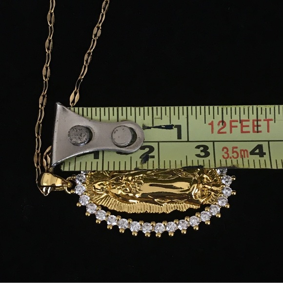 Religious Figure Gold Tone Chain Pendant Necklace - Picture 9 of 10